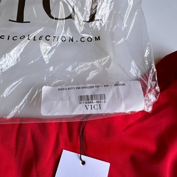 Sugarlips Such a Betty One Shoulder Red Top SZ M - Picture 12 of 14